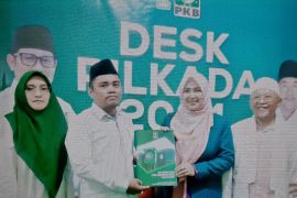 Dua kader serahkan berkas sebagai bakal cawabup ke PKB Sumenep