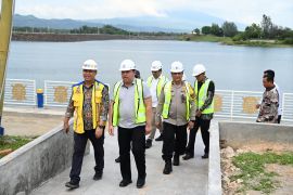 Irjen Kemendagri tinjau pembangunan venue dayung di Waduk Keliling