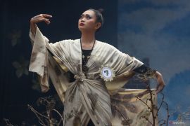 Peragaan busana warga binaan di lapas perempuan Malang