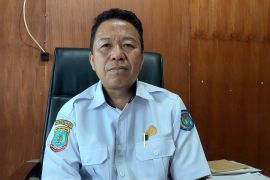Perindakop Sorong lakukan pemantauan harga komoditi di pasar tekan inflasi