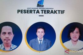 Tenaga Kependidikan di UNG raih prestasi diklat ANRI teraktif