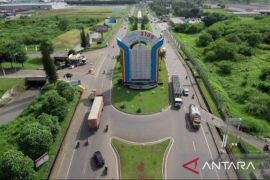 Pemkab Bekasi suguhkan wisata industri gratis bagi kafilah MTQ Jawa Barat