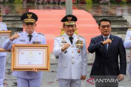 Pemprov Jatim raih penghargaan EPPD terbaik dari Kemendagri