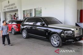 Kejagung periksa pihak ESDM terkait penyidikan kasus korupsi timah