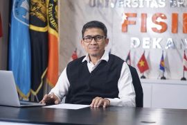 Pengamat sebut kriteria calon untuk imbangi Khofifah di Pilkada Jatim