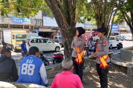 Polwan Malut aktif berkomunikasi dengan masyarakat ciptakan kenyamanan