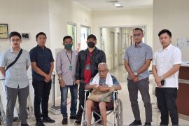 Kejari Tanjung Perak tangkap buronan perkara kepabeanan