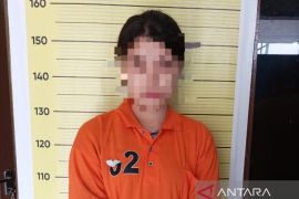 Gadis muda diringkus saat akan konsumsi ekstasi di Siborongborong
