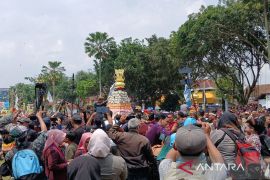 Gerebek getuk rayakan HUT ke-1.118 Kota Magelang jadi daya tarik wisatawan