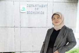 Akademisi: Investasi emas pilihan aman di tengah ketidakpastian ekonomi dunia