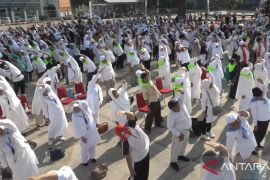 Kemenag luncurkan gerakan senam haji untuk jaga kebugaran jamaah