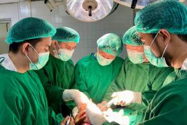 RSUP Adam Malik Medan operasi  penyakit polymelia pada balita