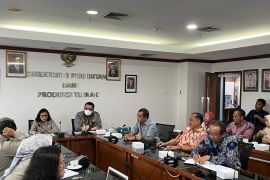 Pemkab Parimo bahas pengembangan peternakan di Kementan