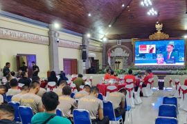 Polda Bali gelorakan nasionalisme lewat nobar Timnas Indonesia