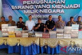 Bea Cukai Bojonegoro musnahkan barang ilegal sitaan