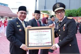 Kotabaru Regent receives award from Law and Human Rights Minister