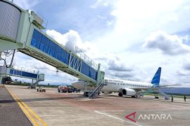 Bandara Djalaluddin Gorontalo ditutup sementara