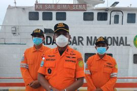 Usai erupsi Gunung Ruang, Sulut, KN SAR Bima Sena evakuasi tiga warga sakit dari Tagulandang