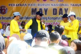 Ribuan buruh nikmati hiburan "May Day" di Banjarmasin