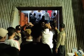 Gelora 10 Nopember dipadati suporter nonton bareng Timnas U-23