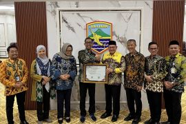 Kalsel kemarin, Dinkes edukasi remaja hingga hibah dana Pilkada Tabalong