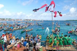 Parade perahu Bajau Wakatobi Page 3 Small