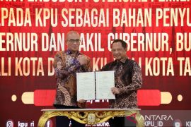 Kemendagri serahkan DP4 kepada KPU