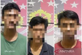 Polres OKI tangkap tiga pelaku begal sopir truk melintasi Mesuji