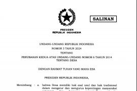 Presiden Jokowi teken UU Desa, perpanjang masa jabatan kades