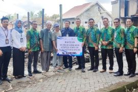 UPZ Bank Kalsel Bantu Korban Kebakaran di Paringin