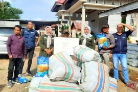 Dinas Tanaman Pangan Gorontalo Utara salurkan bantuan benih padi