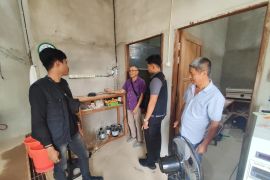 Imigrasi awasi aktivitas WNA di laboratorium Bunut Hulu Kalbar