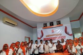 Tim Sahabat Sulaiman Mengantar Formulir Penjaringan Pilgub Kaltara ke PKS