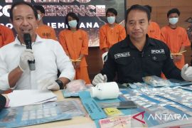Polres Jembrana tangkap delapan pemakai dan kurir sabu