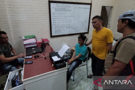 Seorang waria tewas ditusuk, karena memaksa untuk berhubungan sesama jenis