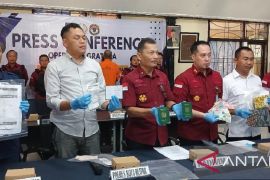 Imigrasi Blitar tahan dua WNA diduga lakukan donasi paksa