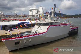 TNI AL luncurkan dua kapal perang Tipe Patrol Cepat buatan dalam negeri, dirancang mampu memenuhi berbagai misi operasi