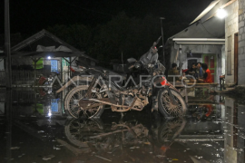 BMKG imbau waspada banjir rob di pesisir Indonesia Page 1 Small