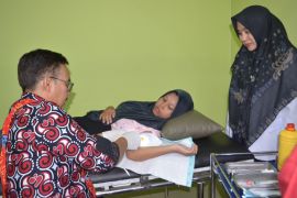 Bantuan laparoskopi BKKBN berhasil tingkatkan akseptor KB di Bengkulu