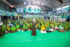 Bersyukur kuota haji Jatim bertambah, Khofifah titip doa perdamaian dunia