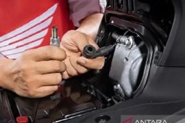 DAW edukasi pelanggan langkah mudah rawat busi sepeda motor