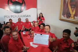 Juon izinkan  ibunda maju lagi pilkada tak ingin jadi anak durhaka