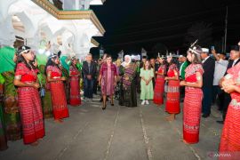 Khofifah serukan jaga persaudaraan antar suku bangsa Indonesia