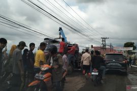 Banjir lahar dingin landa Sumbar, puluhan kepala keluarga terdampak