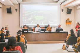 Forum guru Badung tingkatkan pencegahan HIV/AIDS bagi remaja