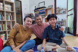 Pergulatan batin seorang profesor ketika anaknya mogok sekolah