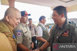 Kunjungi Daerah Terdampak Bencana di Sumbar, Plh Wali Kota Padang Sambut Kedatangan Kepala BNPB
