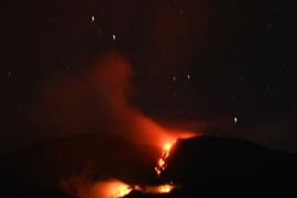 Badan Geologi catat jarak aliran lava Ile Lewotolok capai 1,2 km