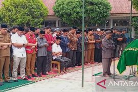 SMK Negeri 1 Padang Panjang berduka, jenazah Ratna di temukan di Padang (Video)