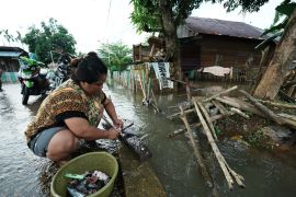 Korban banjir membutuhkan air bersih Page 2 Small